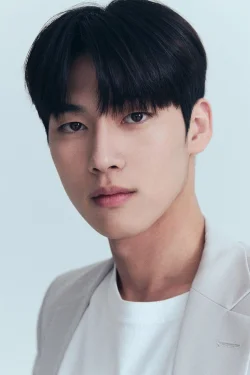 홍민기